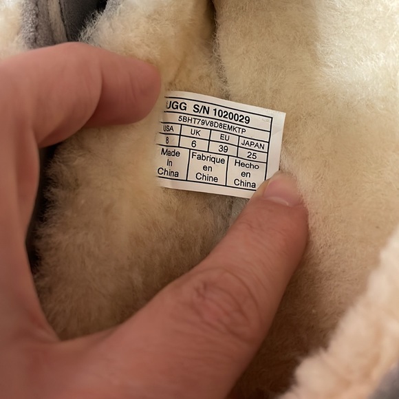 Ugg Ansley Slippers - Light Grey - Water Resistant - Picture 7 of 7